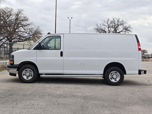Summit White 2024 Chevrolet Express 2500 Work Van