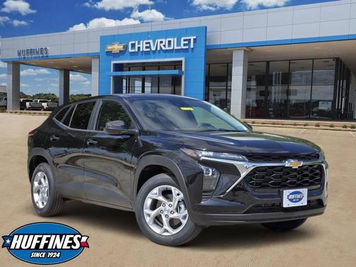 Mosaic Black Metallic 2026 Chevrolet Trax LS