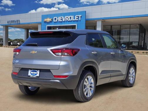 Sterling Gray Metallic 2026 Chevrolet Trailblazer LS