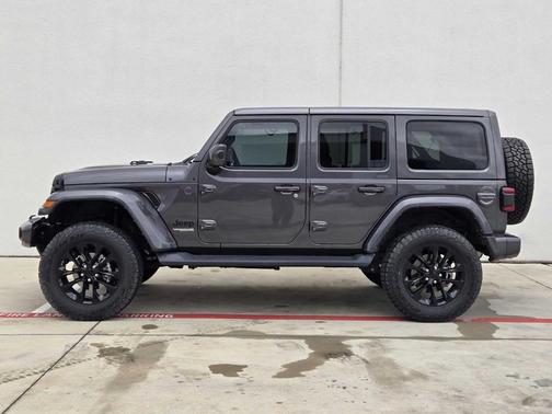 2021 Jeep Wrangler Unlimited Sahara Altitude