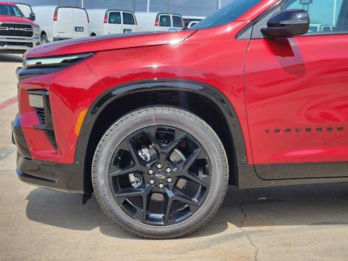 2025 Chevrolet Traverse RS