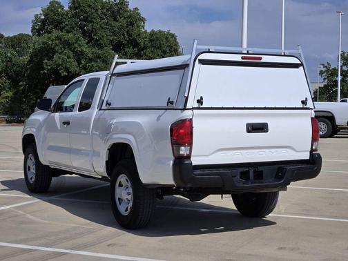 White 2022 Toyota Tacoma SR