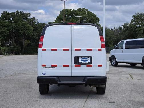 Summit White 2021 Chevrolet Express 2500 Work Van