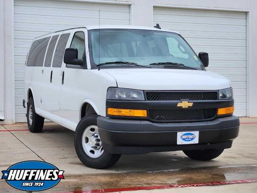 2024 Chevrolet Express 3500 LS