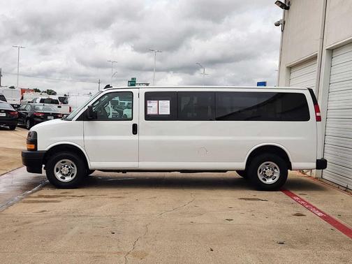 2024 Chevrolet Express 3500 LS
