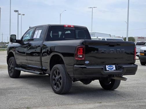 Diamond Black 2026 RAM 2500 Tradesman