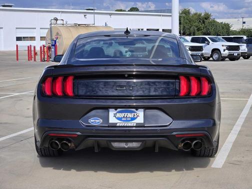 2022 Ford Mustang GT Premium