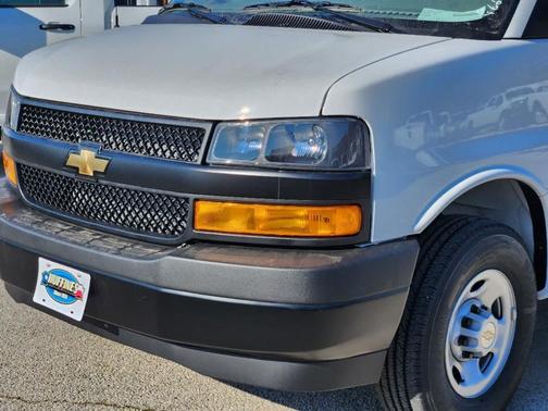 2025 Chevrolet Express 2500 Work Van