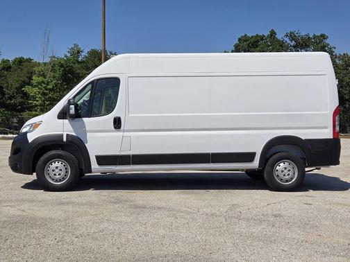 Bright White Clearcoat 2023 RAM ProMaster 2500 High Roof