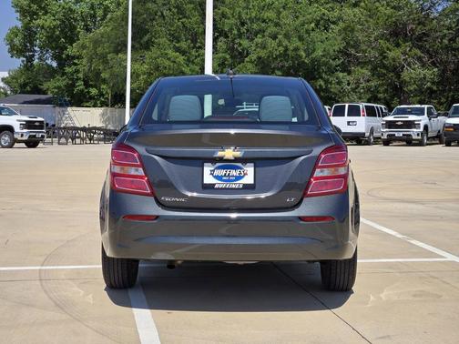 Nightfall Gray Metallic 2020 Chevrolet Sonic LT