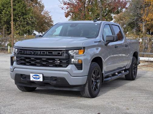 2024 Chevrolet Silverado 1500 Custom