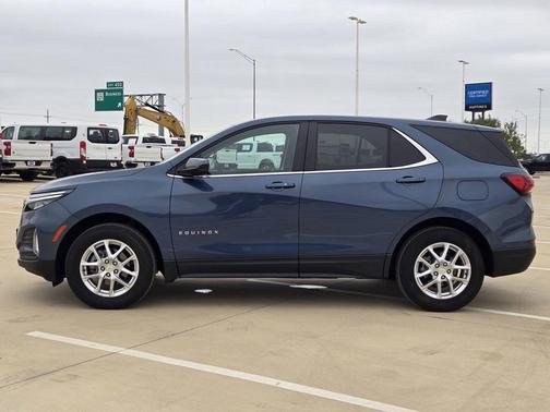 Lakeshore Blue Metallic 2024 Chevrolet Equinox LT