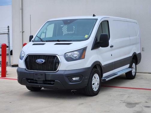 2023 Ford Transit-250