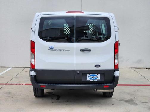 2023 Ford Transit-250