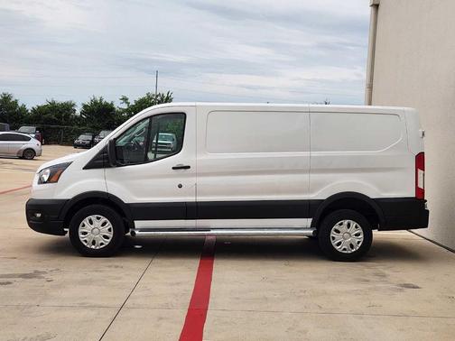 2023 Ford Transit-250