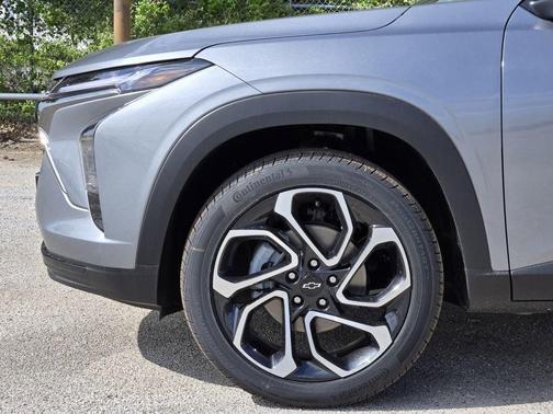 Sterling Gray Metallic 2026 Chevrolet Trax 2RS