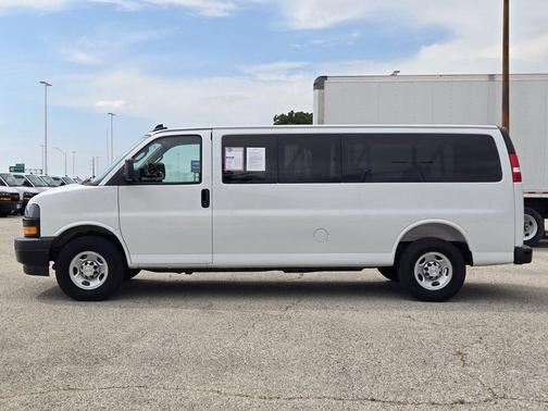 Summit White 2025 Chevrolet Express 3500 LS