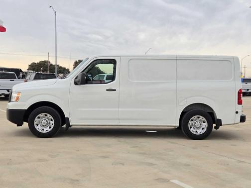 2021 Nissan NV Cargo NV2500 HD SV V6/SV V8
