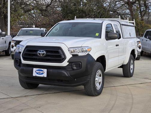 2022 Toyota Tacoma SR