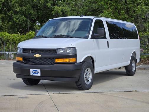 Summit White 2026 Chevrolet Express 3500 LS