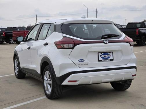 2021 Nissan Kicks S