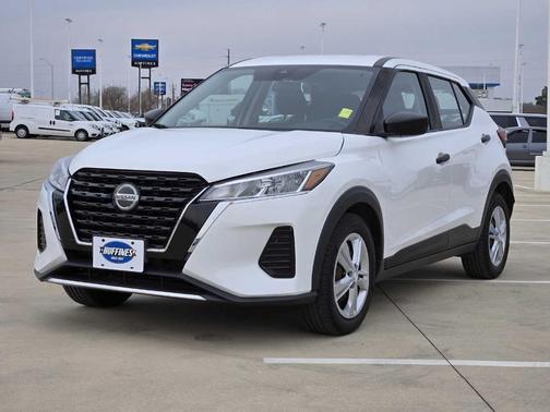 2021 Nissan Kicks S