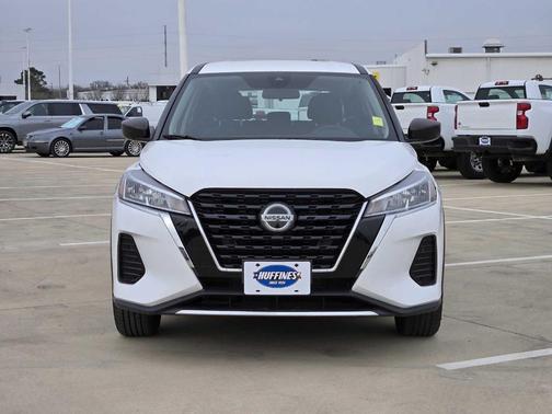 2021 Nissan Kicks S