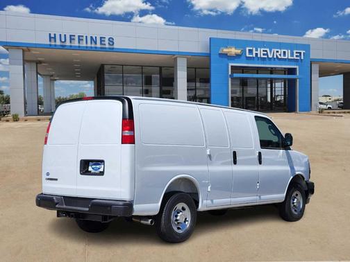 2025 Chevrolet Express 2500 Work Van