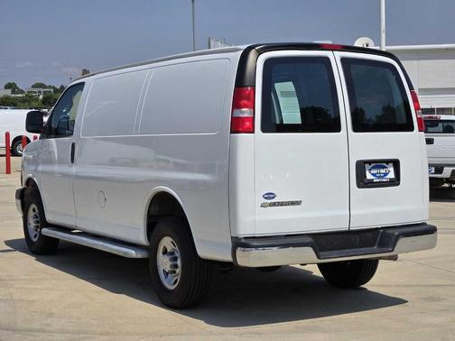 2024 Chevrolet Express 2500 Work Van