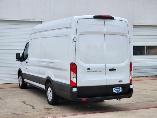 2022 Ford Transit-350 Base