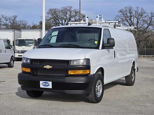2025 Chevrolet Express 2500 Work Van