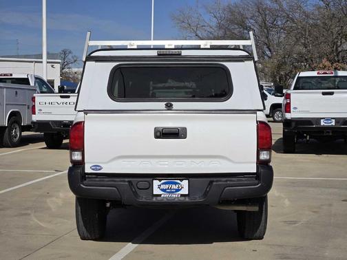 2022 Toyota Tacoma SR