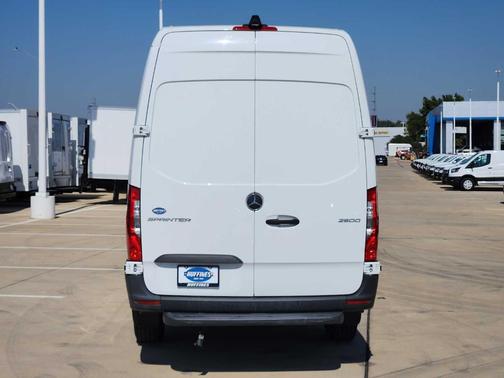 2023 Mercedes-Benz Sprinter 2500 