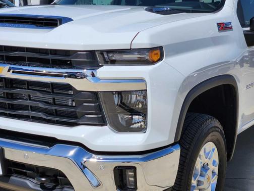 2025 Chevrolet Silverado 2500 LT