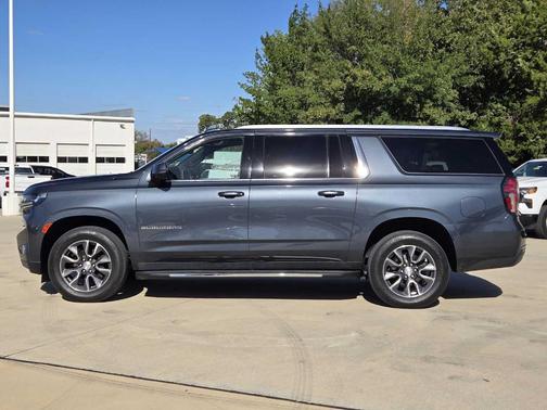 2021 Chevrolet Suburban LT