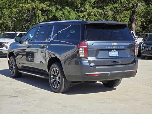 2021 Chevrolet Suburban LT