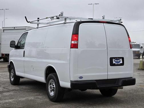 2024 GMC Savana 2500 Work Van