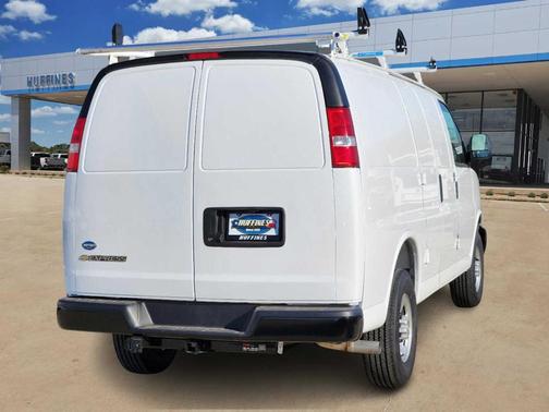 2025 Chevrolet Express 2500 Work Van