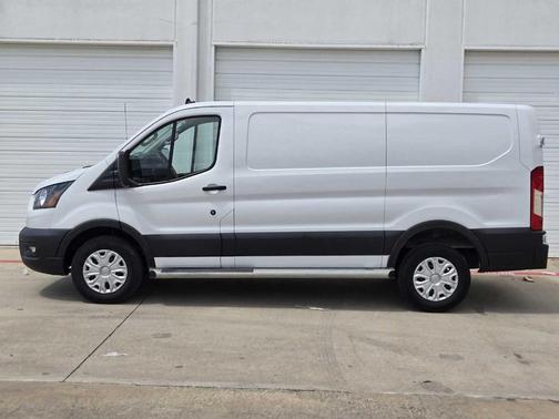 2023 Ford Transit-250