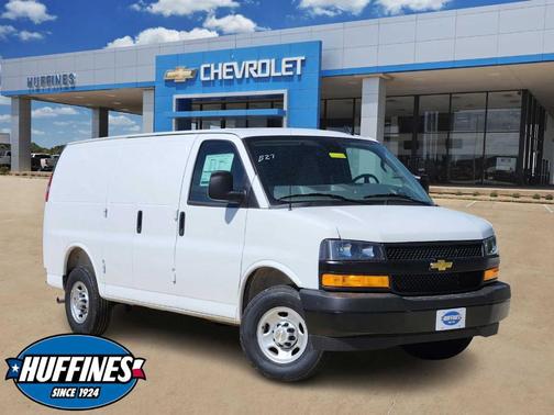2025 Chevrolet Express 2500 Work Van