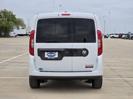 Bright White 2022 RAM ProMaster City Base