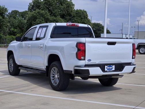 Summit White 2025 Chevrolet Colorado WT