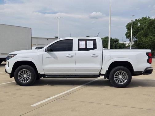 Summit White 2025 Chevrolet Colorado WT