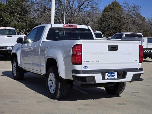 Summit White 2022 Chevrolet Colorado LT