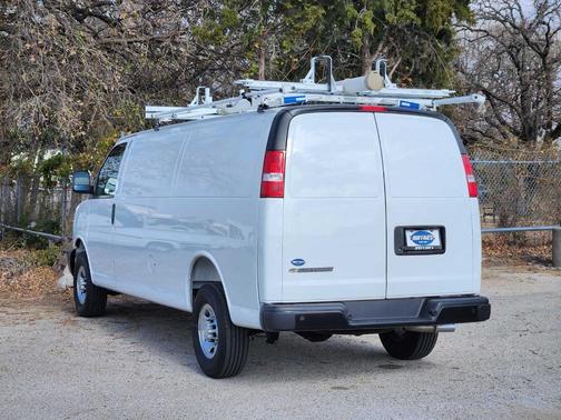 2025 Chevrolet Express 2500 Work Van