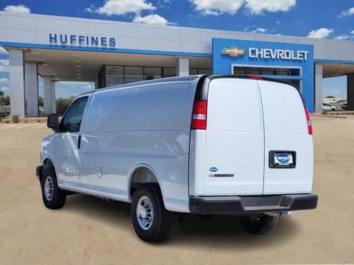 2025 Chevrolet Express 2500 Work Van
