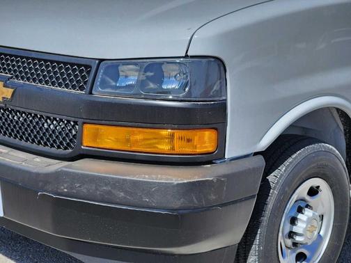 2025 Chevrolet Express 2500 Work Van