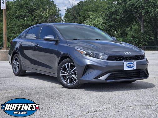 Gravity Gray 2024 Kia Forte LXS
