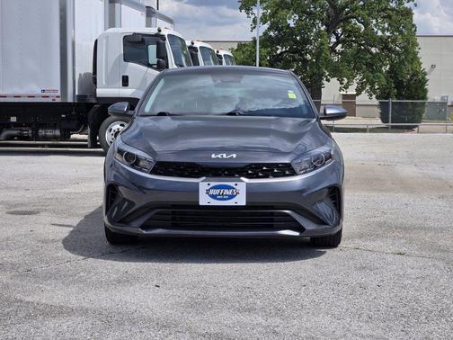 Gravity Gray 2024 Kia Forte LXS