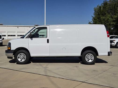2024 Chevrolet Express 2500 Work Van